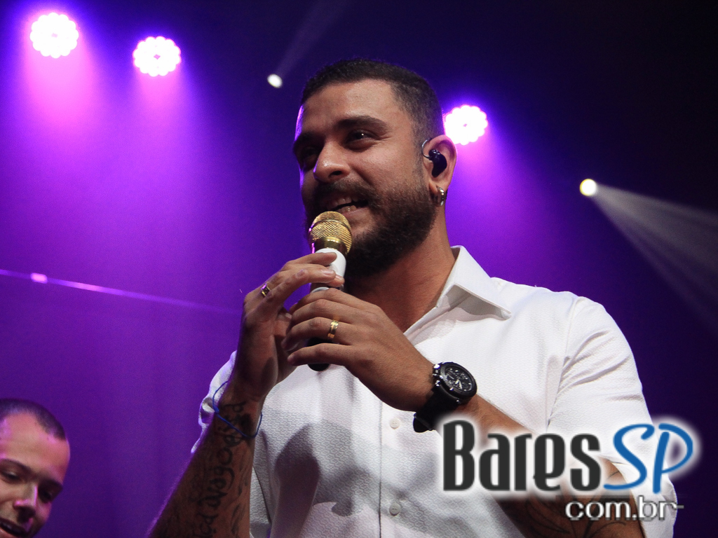 Abertura para convidados do Lapa 40 Graus com show de Diogo Nogueira e Marcelo D2 Abertura para convidados do Lapa 40 Graus com show de Diogo Nogueira e Marcelo D2