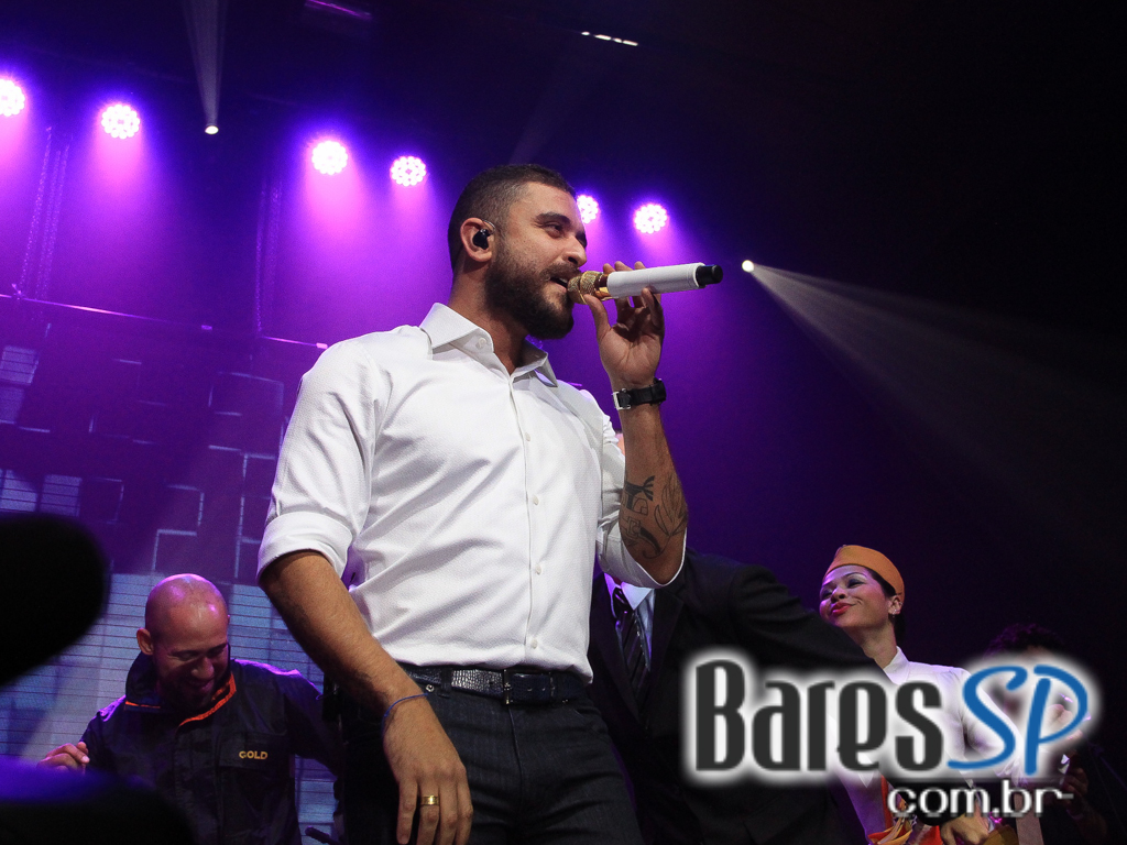 Abertura para convidados do Lapa 40 Graus com show de Diogo Nogueira e Marcelo D2 Abertura para convidados do Lapa 40 Graus com show de Diogo Nogueira e Marcelo D2