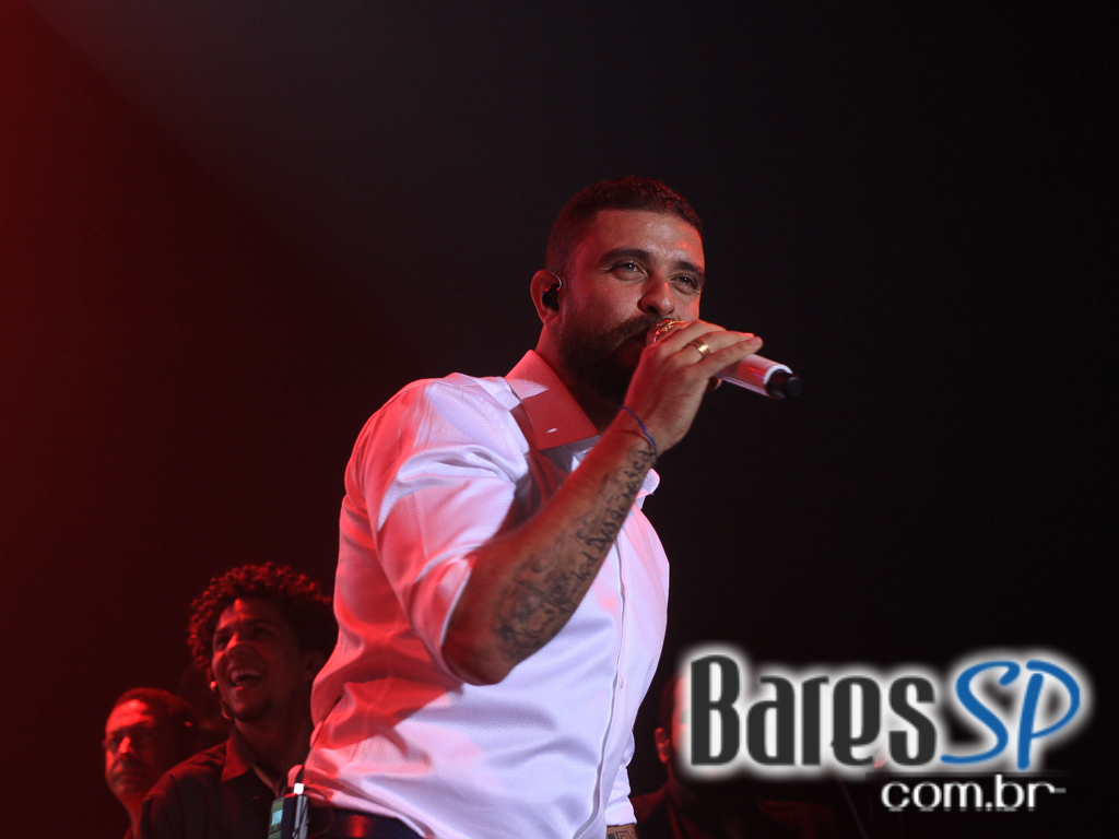 Abertura para convidados do Lapa 40 Graus com show de Diogo Nogueira e Marcelo D2 Abertura para convidados do Lapa 40 Graus com show de Diogo Nogueira e Marcelo D2