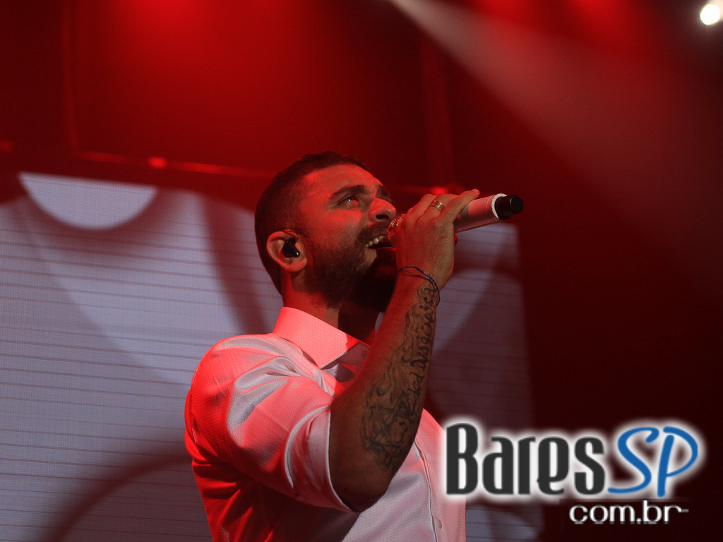 Abertura para convidados do Lapa 40 Graus com show de Diogo Nogueira e Marcelo D2 Abertura para convidados do Lapa 40 Graus com show de Diogo Nogueira e Marcelo D2