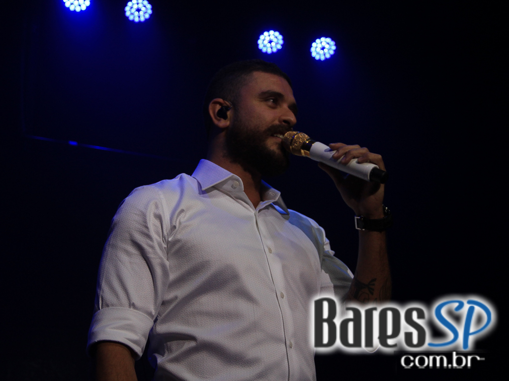Abertura para convidados do Lapa 40 Graus com show de Diogo Nogueira e Marcelo D2 Abertura para convidados do Lapa 40 Graus com show de Diogo Nogueira e Marcelo D2