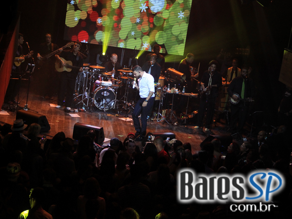 Abertura para convidados do Lapa 40 Graus com show de Diogo Nogueira e Marcelo D2 Abertura para convidados do Lapa 40 Graus com show de Diogo Nogueira e Marcelo D2