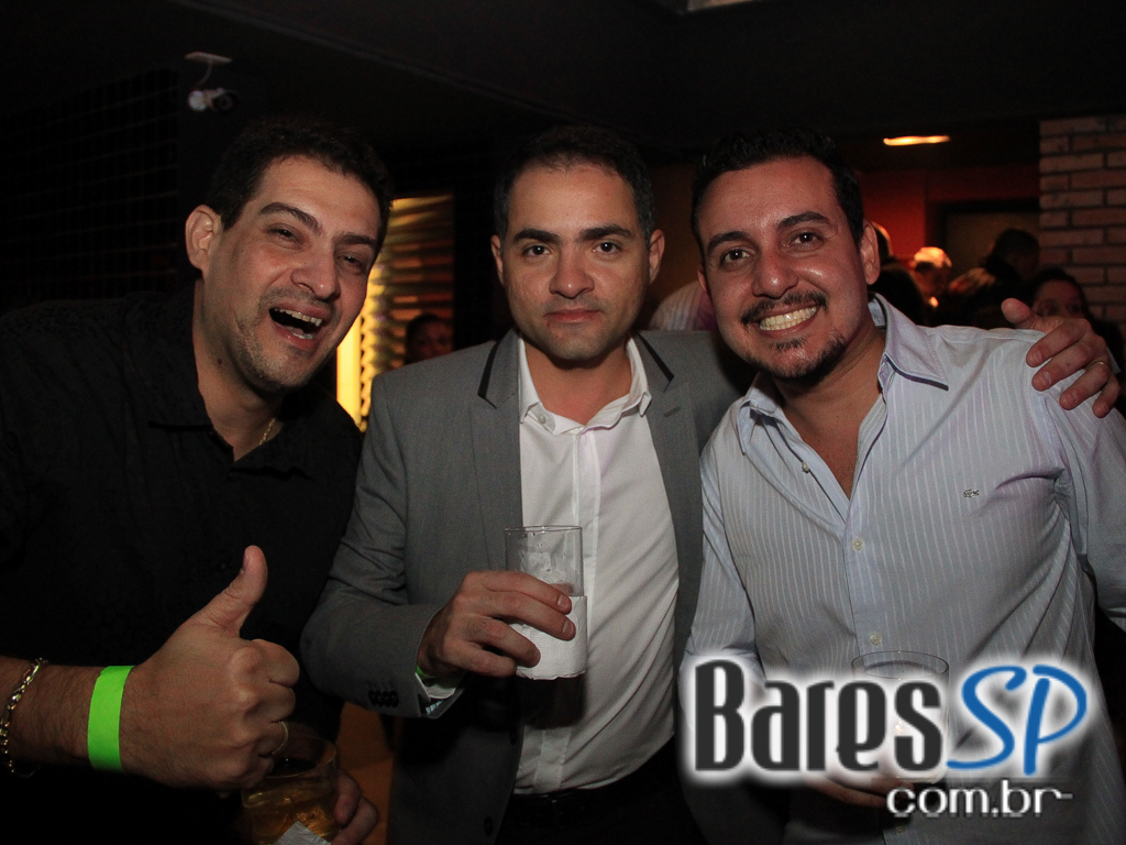 Abertura para convidados do Lapa 40 Graus com show de Diogo Nogueira e Marcelo D2 Abertura para convidados do Lapa 40 Graus com show de Diogo Nogueira e Marcelo D2