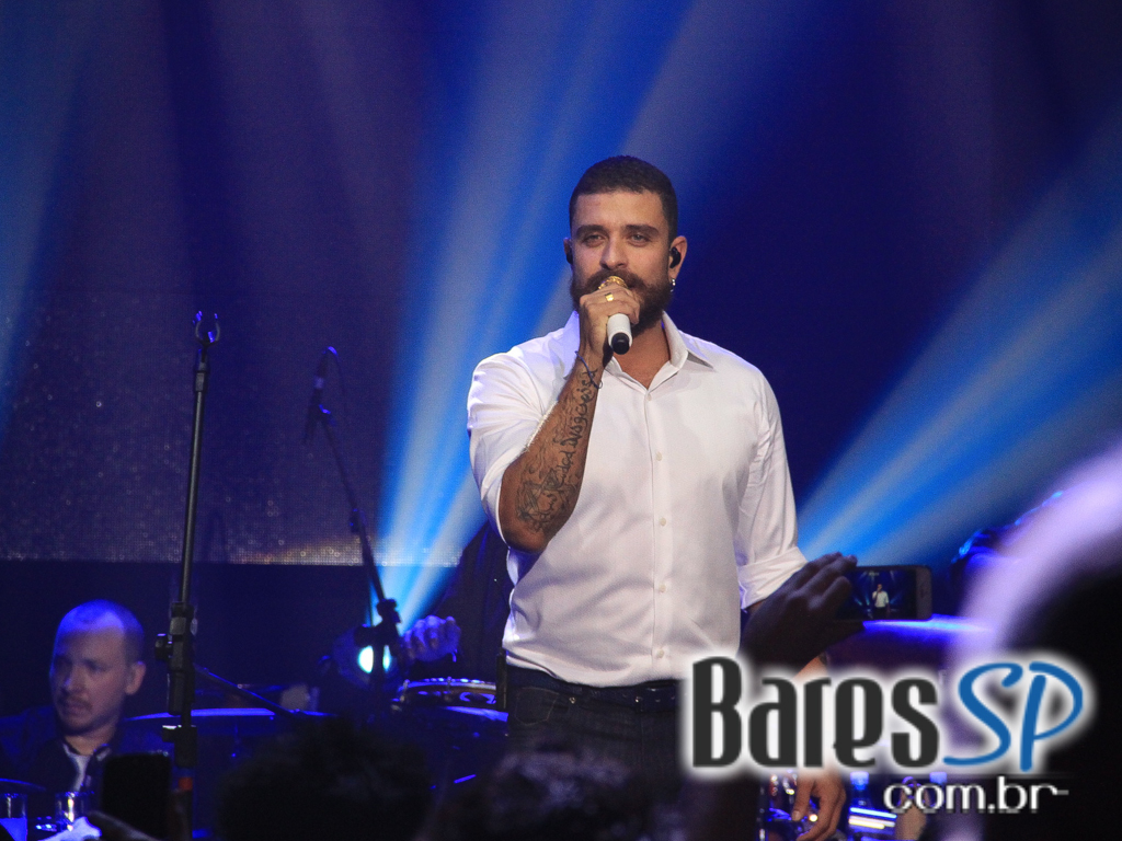 Abertura para convidados do Lapa 40 Graus com show de Diogo Nogueira e Marcelo D2 Abertura para convidados do Lapa 40 Graus com show de Diogo Nogueira e Marcelo D2
