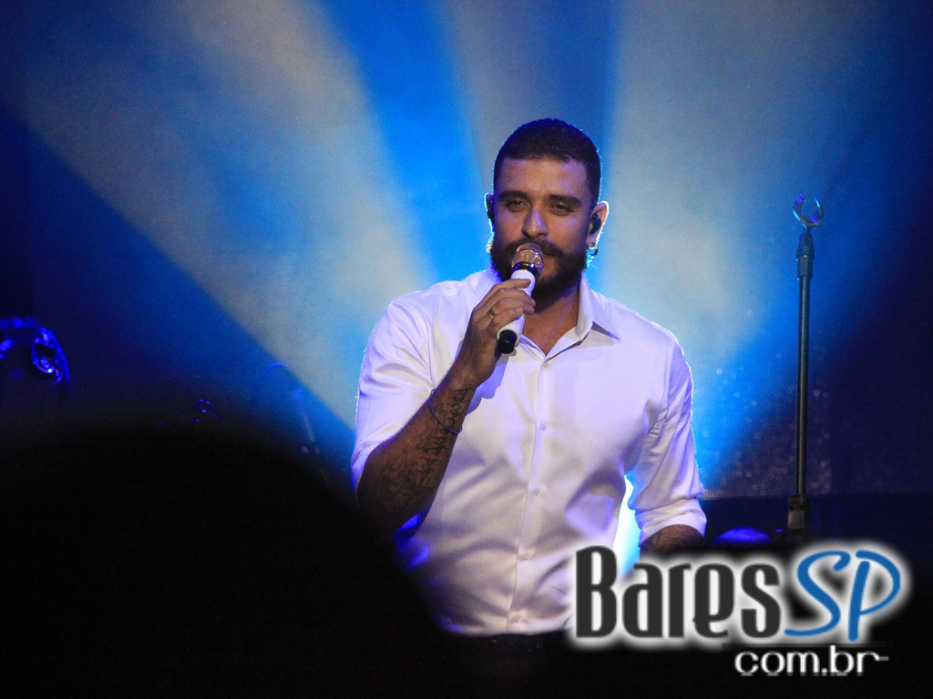 Abertura para convidados do Lapa 40 Graus com show de Diogo Nogueira e Marcelo D2 Abertura para convidados do Lapa 40 Graus com show de Diogo Nogueira e Marcelo D2