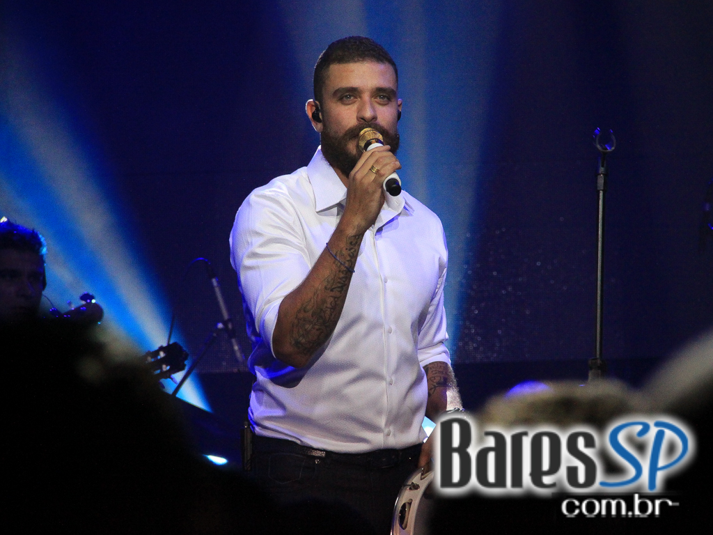 Abertura para convidados do Lapa 40 Graus com show de Diogo Nogueira e Marcelo D2 Abertura para convidados do Lapa 40 Graus com show de Diogo Nogueira e Marcelo D2