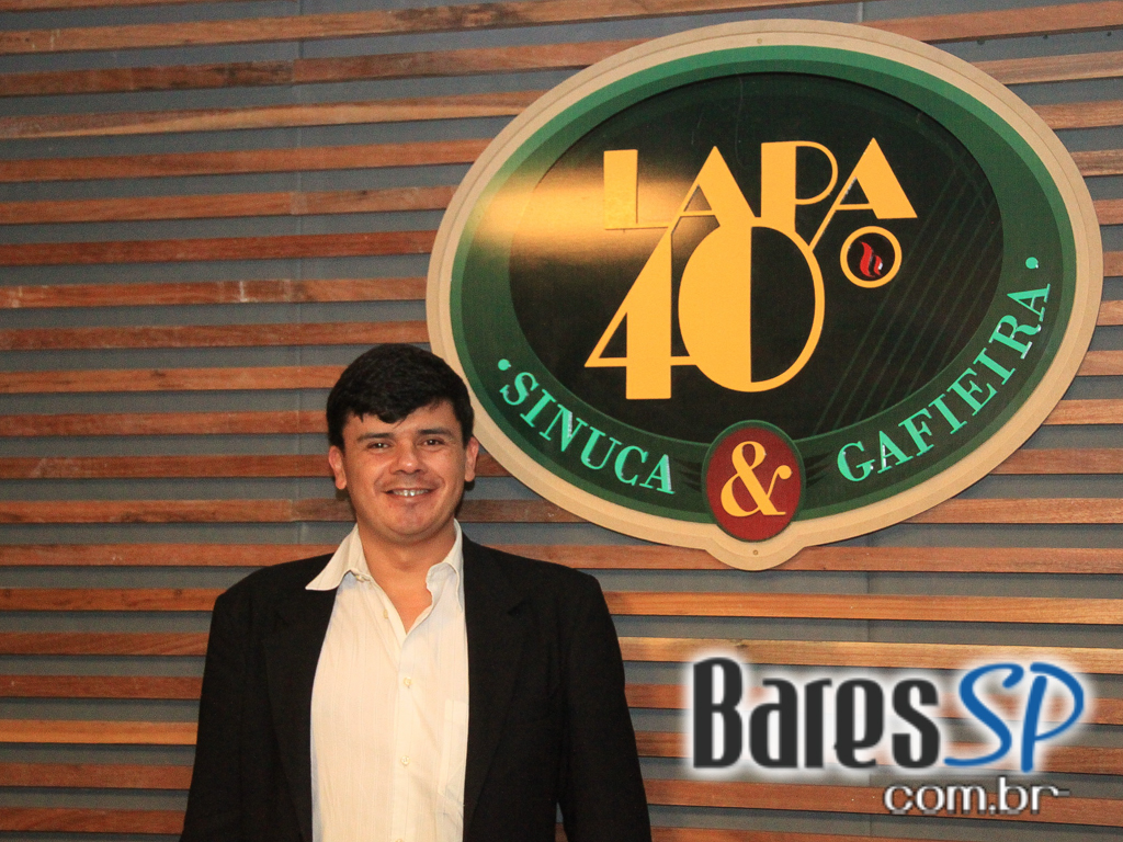 Abertura para convidados do Lapa 40 Graus com show de Diogo Nogueira e Marcelo D2 Abertura para convidados do Lapa 40 Graus com show de Diogo Nogueira e Marcelo D2