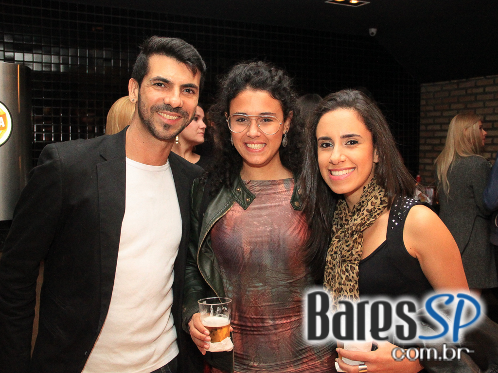 Abertura para convidados do Lapa 40 Graus com show de Diogo Nogueira e Marcelo D2 Abertura para convidados do Lapa 40 Graus com show de Diogo Nogueira e Marcelo D2