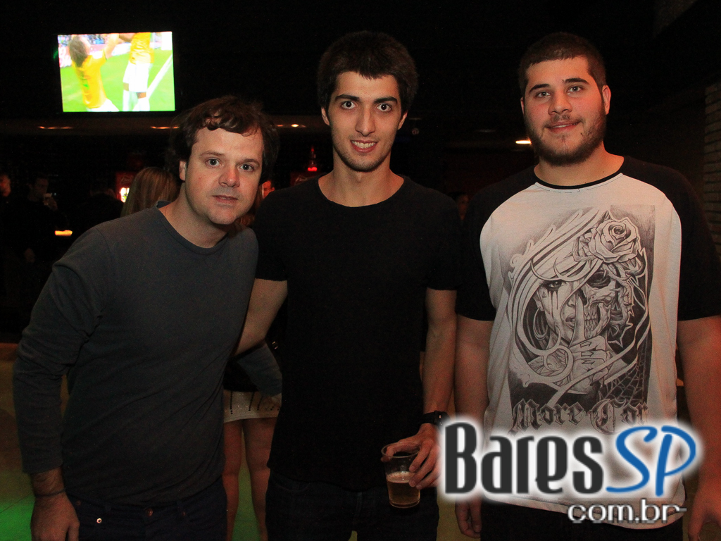 Abertura para convidados do Lapa 40 Graus com show de Diogo Nogueira e Marcelo D2 Abertura para convidados do Lapa 40 Graus com show de Diogo Nogueira e Marcelo D2