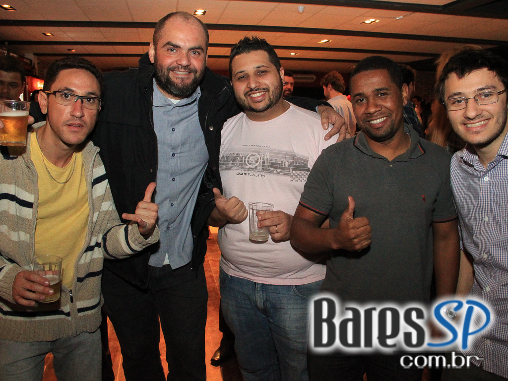 Abertura para convidados do Lapa 40 Graus com show de Diogo Nogueira e Marcelo D2 Abertura para convidados do Lapa 40 Graus com show de Diogo Nogueira e Marcelo D2