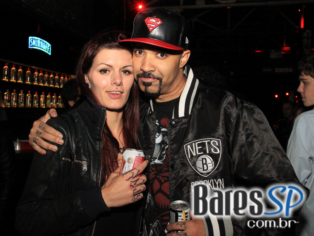 Projeto Enxame apresentou line-up especial na quinta na Clash Club Projeto Enxame apresentou line-up especial na quinta na Clash Club