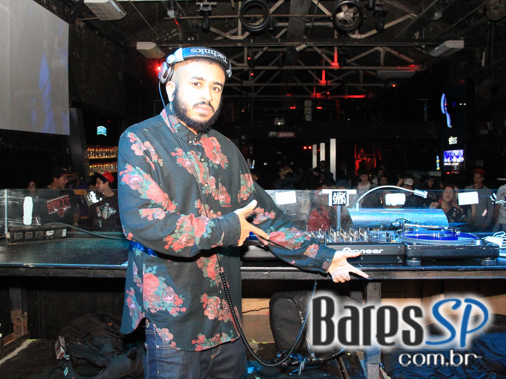 Projeto Enxame apresentou line-up especial na quinta na Clash Club Projeto Enxame apresentou line-up especial na quinta na Clash Club