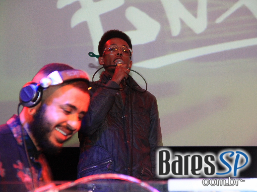 Projeto Enxame apresentou line-up especial na quinta na Clash Club Projeto Enxame apresentou line-up especial na quinta na Clash Club