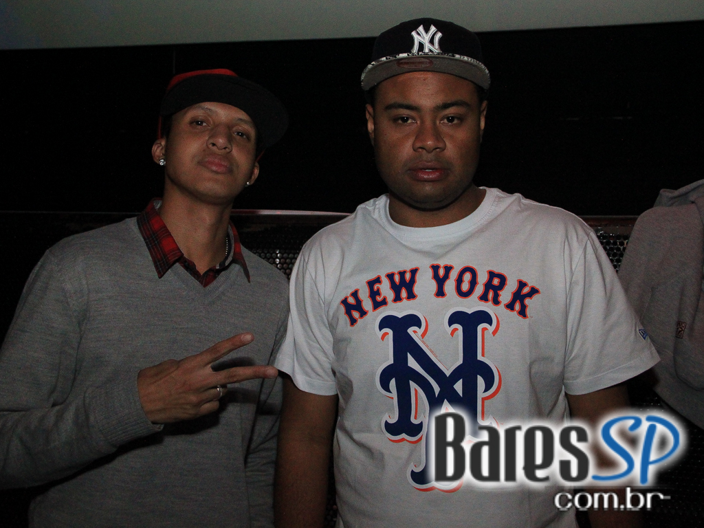 Projeto Enxame apresentou line-up especial na quinta na Clash Club Projeto Enxame apresentou line-up especial na quinta na Clash Club