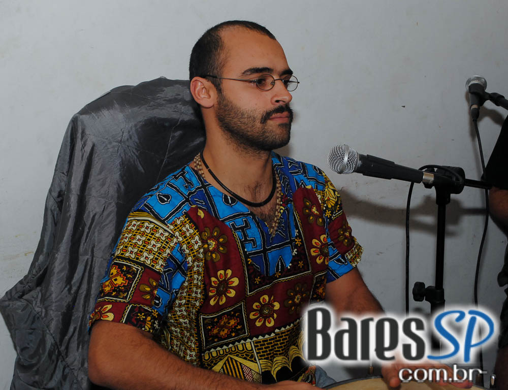 Umbabarauma Bar recebeu no domingo Brasilianos e os Bartolomeus Umbabarauma Bar recebeu no domingo Brasilianos e os Bartolomeus