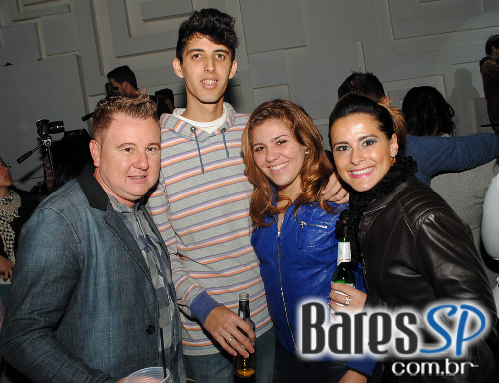 Da Leoni recebeu no domingo a competição Brazil Flair Show Da Leoni recebeu no domingo a competição Brazil Flair Show