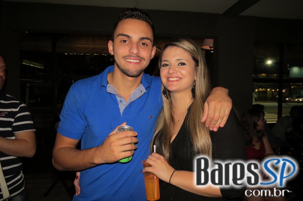 Noite Sertaneja no comando de convidados no Maevva Bar Noite Sertaneja no comando de convidados no Maevva Bar