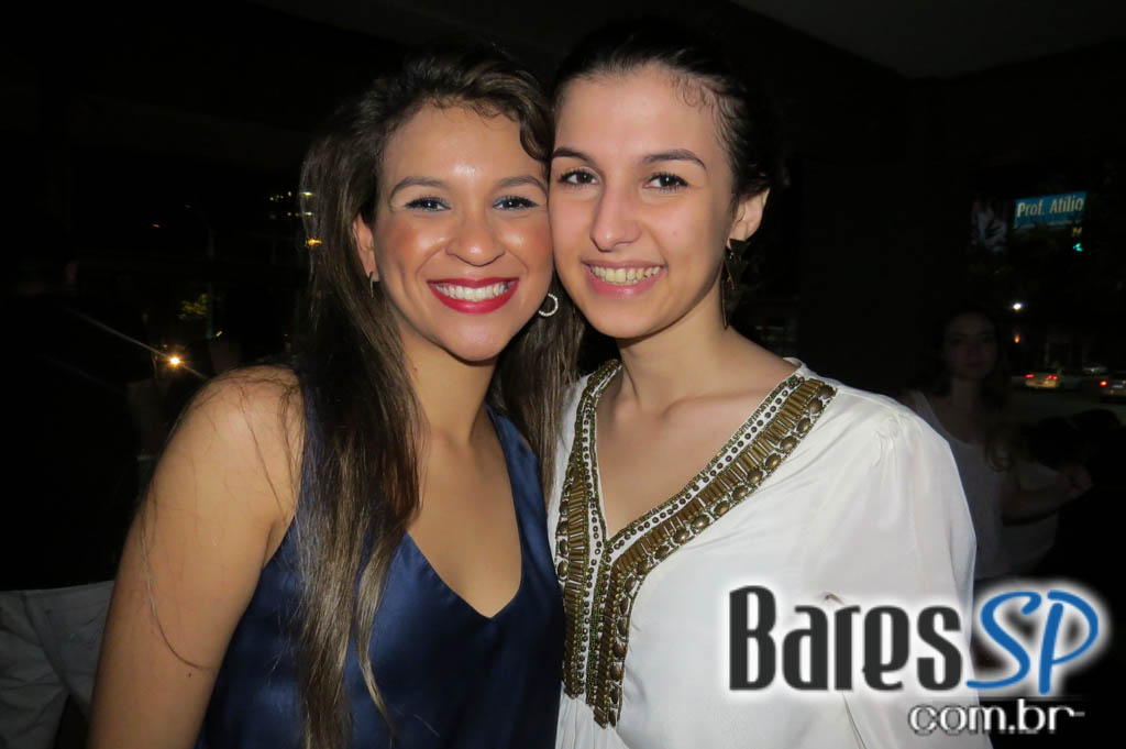 Noite Sertaneja no comando de convidados no Maevva Bar Noite Sertaneja no comando de convidados no Maevva Bar