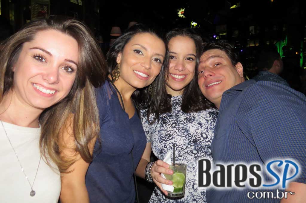 Noite Sertaneja no comando de convidados no Maevva Bar Noite Sertaneja no comando de convidados no Maevva Bar