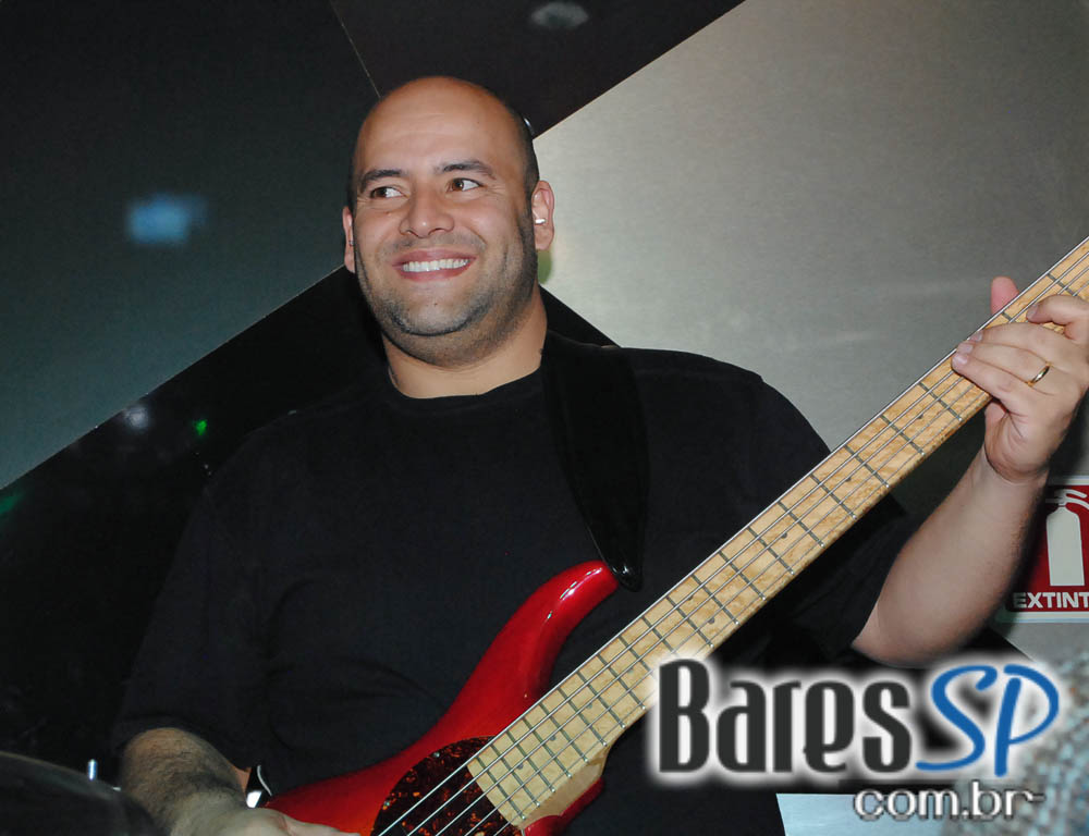 Piove recebeu as bandas Free Som, Maverick e Faibe no sábado Piove recebeu as bandas Free Som, Maverick e Faibe no sábado