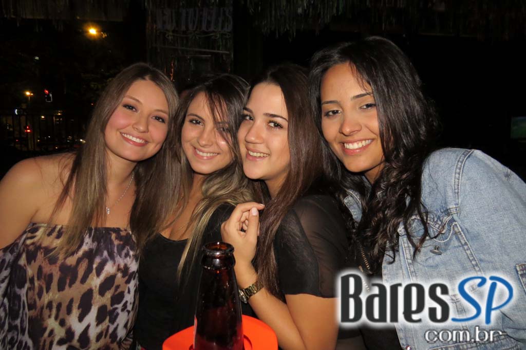 Eu Tu Eles completou 4 anos com programação especial Eu Tu Eles completou 4 anos com programação especial