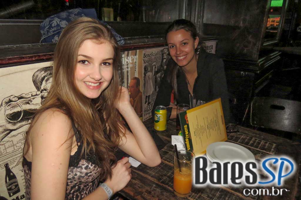 Eu Tu Eles completou 4 anos com programação especial Eu Tu Eles completou 4 anos com programação especial