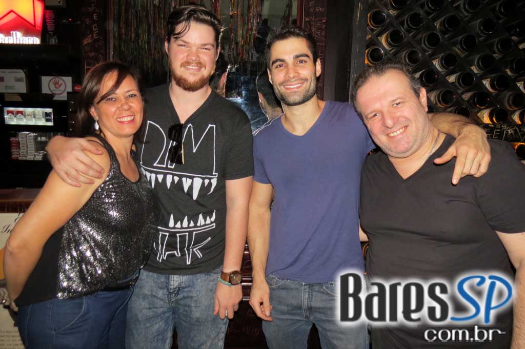 Eu Tu Eles completou 4 anos com programação especial Eu Tu Eles completou 4 anos com programação especial