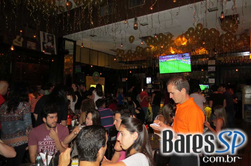 Eu Tu Eles completou 4 anos com programação especial Eu Tu Eles completou 4 anos com programação especial