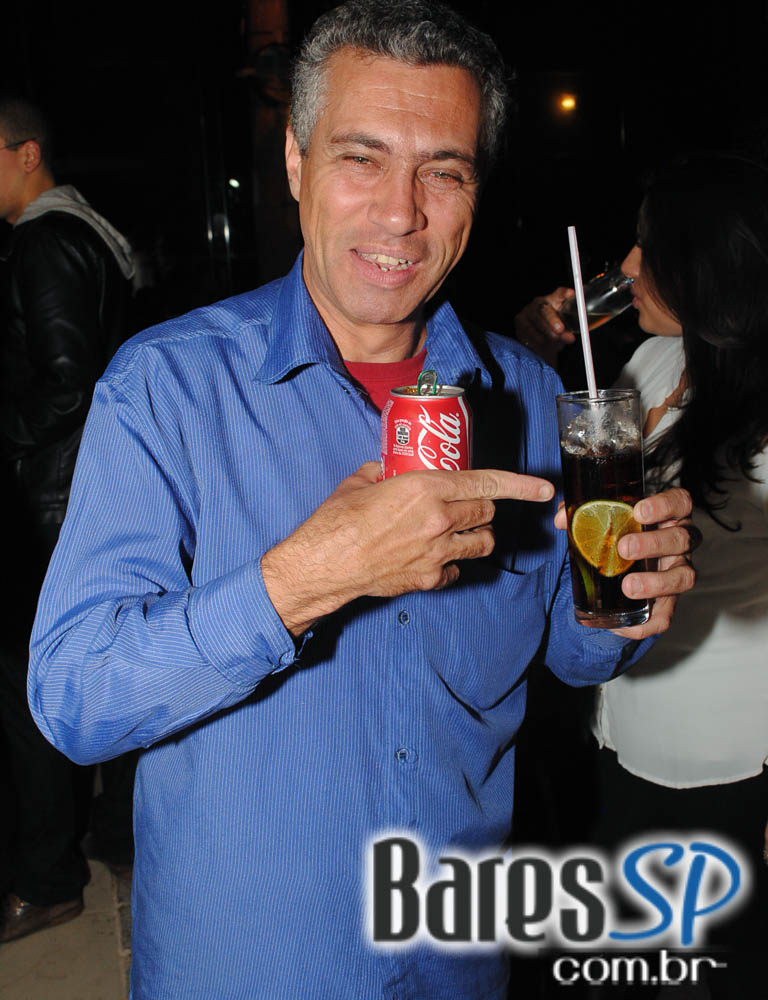 Alcino Bar inaugurou na quinta-feira com coquetel para convidados Alcino Bar inaugurou na quinta-feira com coquetel para convidados