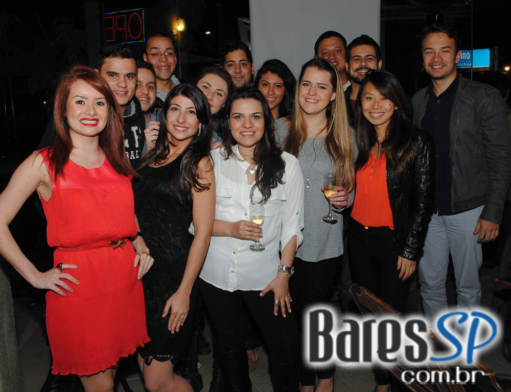 Alcino Bar inaugurou na quinta-feira com coquetel para convidados Alcino Bar inaugurou na quinta-feira com coquetel para convidados