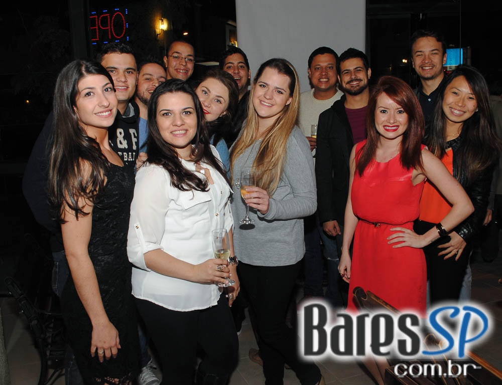 Alcino Bar inaugurou na quinta-feira com coquetel para convidados Alcino Bar inaugurou na quinta-feira com coquetel para convidados