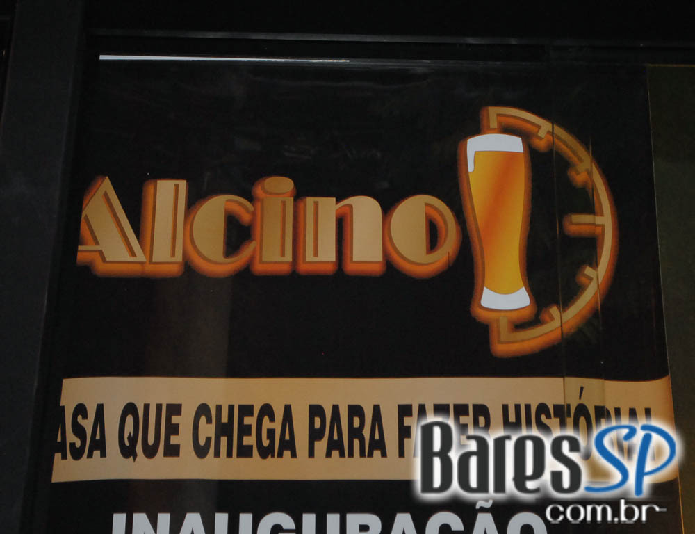 Alcino Bar inaugurou na quinta-feira com coquetel para convidados Alcino Bar inaugurou na quinta-feira com coquetel para convidados