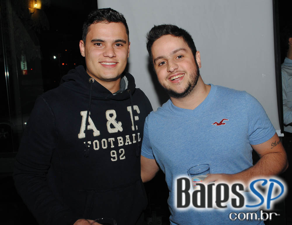 Alcino Bar inaugurou na quinta-feira com coquetel para convidados Alcino Bar inaugurou na quinta-feira com coquetel para convidados