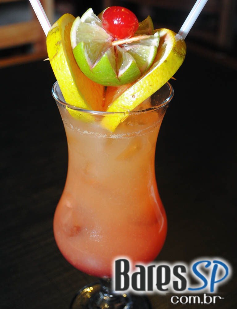 Alcino Bar inaugurou na quinta-feira com coquetel para convidados Alcino Bar inaugurou na quinta-feira com coquetel para convidados