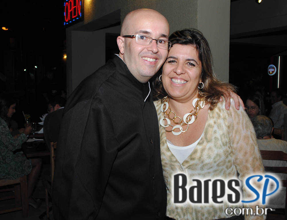 Alcino Bar inaugurou na quinta-feira com coquetel para convidados Alcino Bar inaugurou na quinta-feira com coquetel para convidados