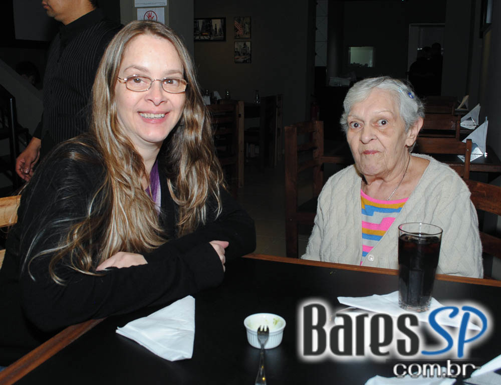 Alcino Bar inaugurou na quinta-feira com coquetel para convidados Alcino Bar inaugurou na quinta-feira com coquetel para convidados