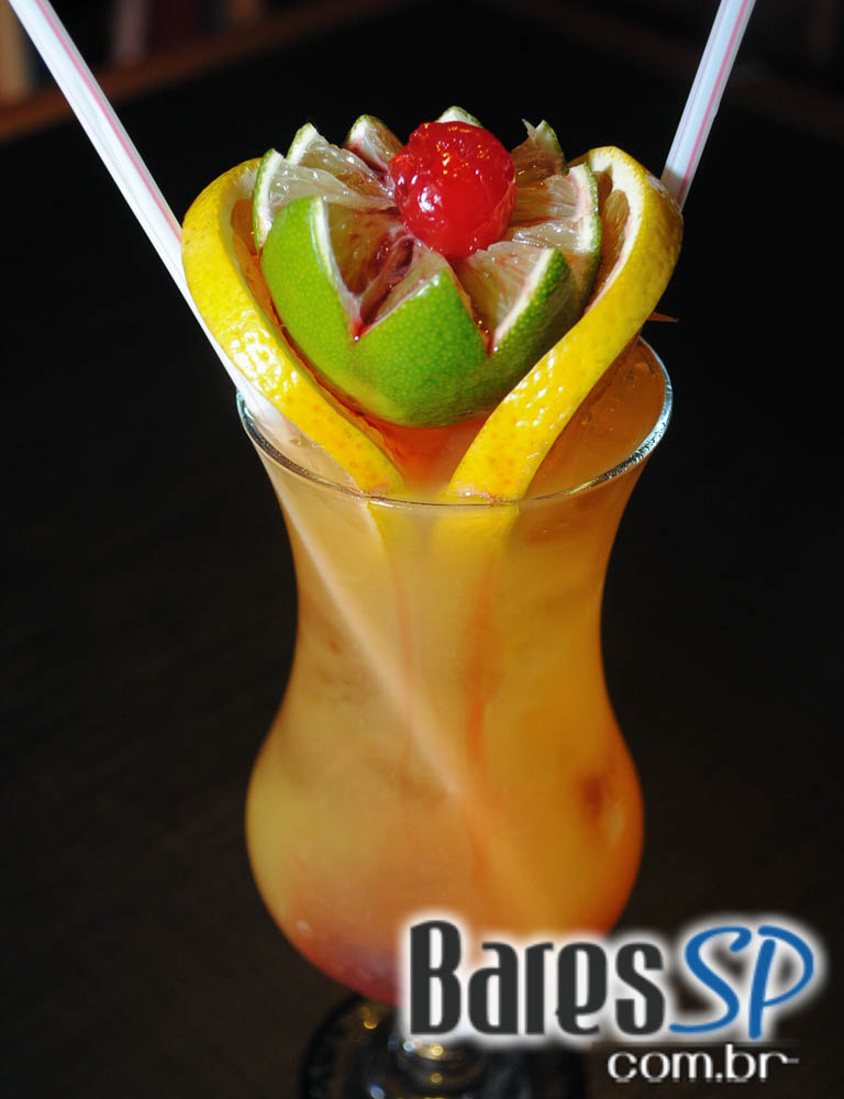 Alcino Bar inaugurou na quinta-feira com coquetel para convidados Alcino Bar inaugurou na quinta-feira com coquetel para convidados