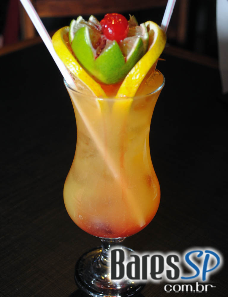 Alcino Bar inaugurou na quinta-feira com coquetel para convidados Alcino Bar inaugurou na quinta-feira com coquetel para convidados