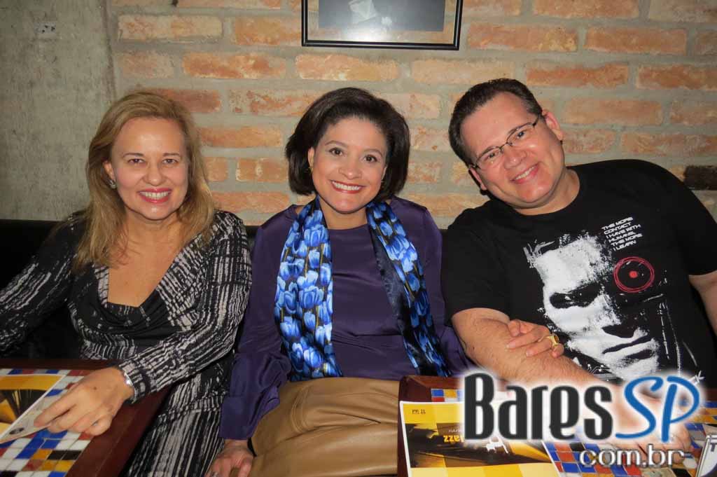 Elza Soares se apresentou no Tom Jazz com o espetáculo inovador Elza Soares se apresentou no Tom Jazz com o espetáculo inovador