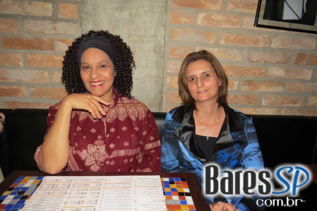 Elza Soares se apresentou no Tom Jazz com o espetáculo inovador Elza Soares se apresentou no Tom Jazz com o espetáculo inovador