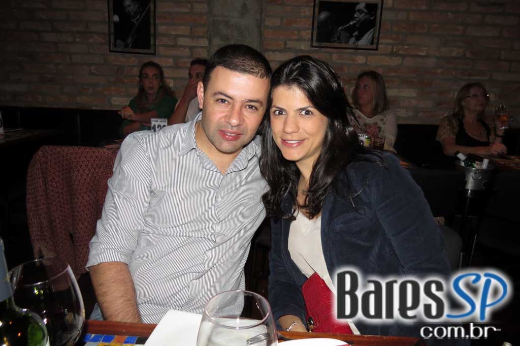 Elza Soares se apresentou no Tom Jazz com o espetáculo inovador Elza Soares se apresentou no Tom Jazz com o espetáculo inovador