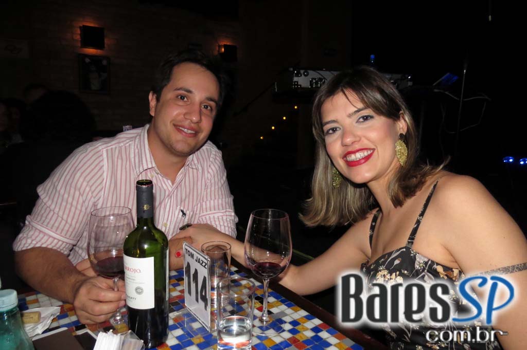 Elza Soares se apresentou no Tom Jazz com o espetáculo inovador Elza Soares se apresentou no Tom Jazz com o espetáculo inovador