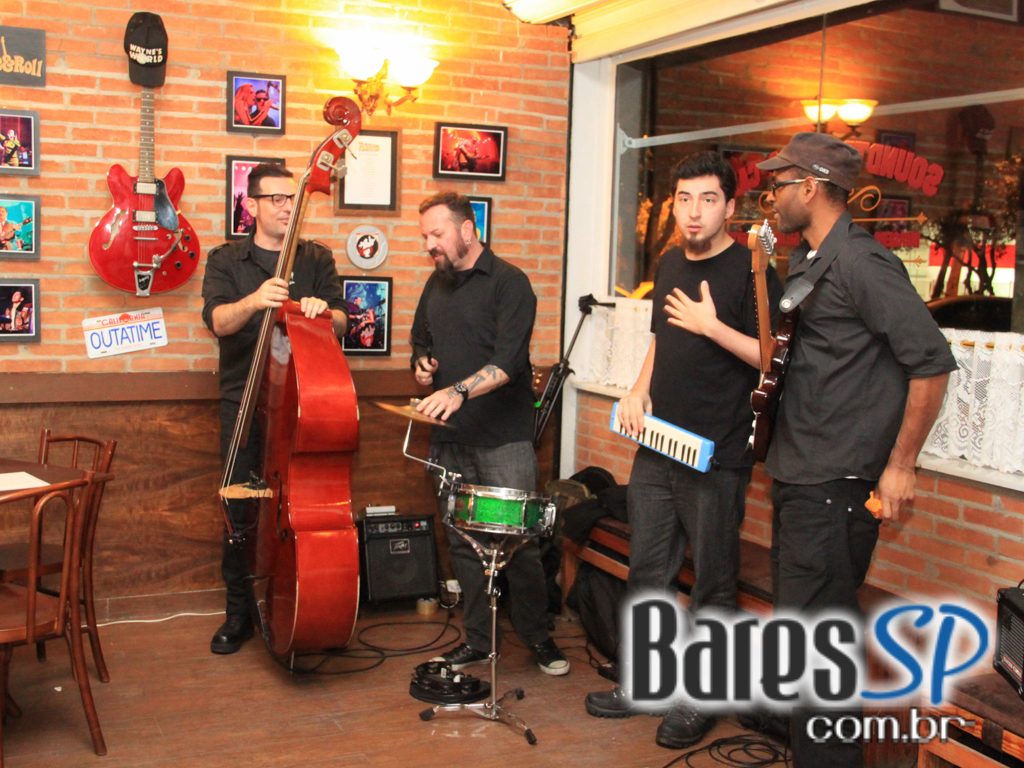 Inauguração do Soundtrackers Café aconteceu na quinta-feira em Pinheiros Inauguração do Soundtrackers Café aconteceu na quinta-feira em Pinheiros