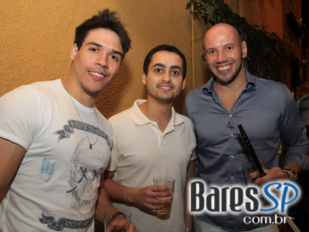 Thereza Dalme se apresentou no palco do Gracia Bar na quinta Thereza Dalme se apresentou no palco do Gracia Bar na quinta