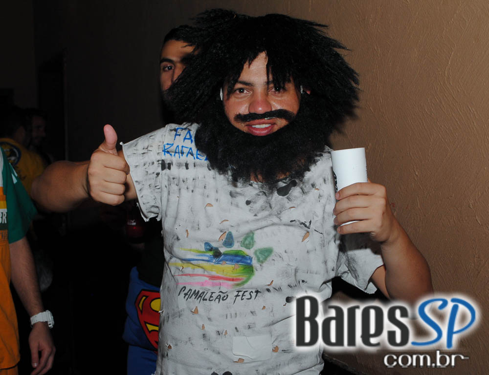 28º Caxorro Loco 2014 com festa Open Bar à fantasia no Via Matarazzo 28º Caxorro Loco 2014 com festa Open Bar à fantasia no Via Matarazzo