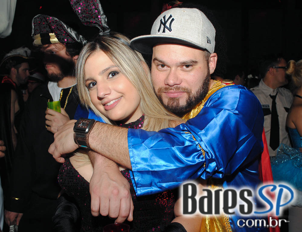 28º Caxorro Loco 2014 com festa Open Bar à fantasia no Via Matarazzo 28º Caxorro Loco 2014 com festa Open Bar à fantasia no Via Matarazzo