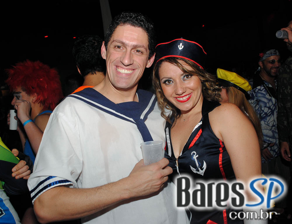 28º Caxorro Loco 2014 com festa Open Bar à fantasia no Via Matarazzo 28º Caxorro Loco 2014 com festa Open Bar à fantasia no Via Matarazzo