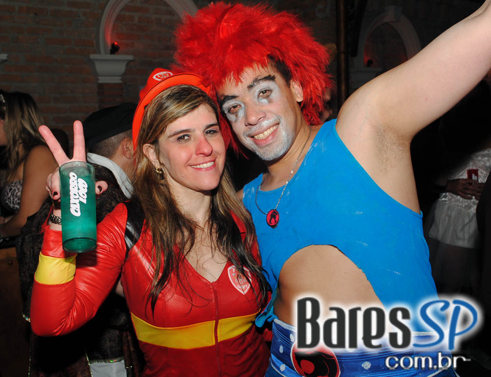 28º Caxorro Loco 2014 com festa Open Bar à fantasia no Via Matarazzo 28º Caxorro Loco 2014 com festa Open Bar à fantasia no Via Matarazzo