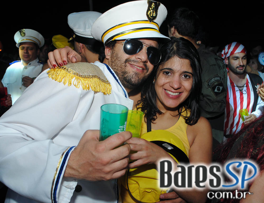 28º Caxorro Loco 2014 com festa Open Bar à fantasia no Via Matarazzo 28º Caxorro Loco 2014 com festa Open Bar à fantasia no Via Matarazzo