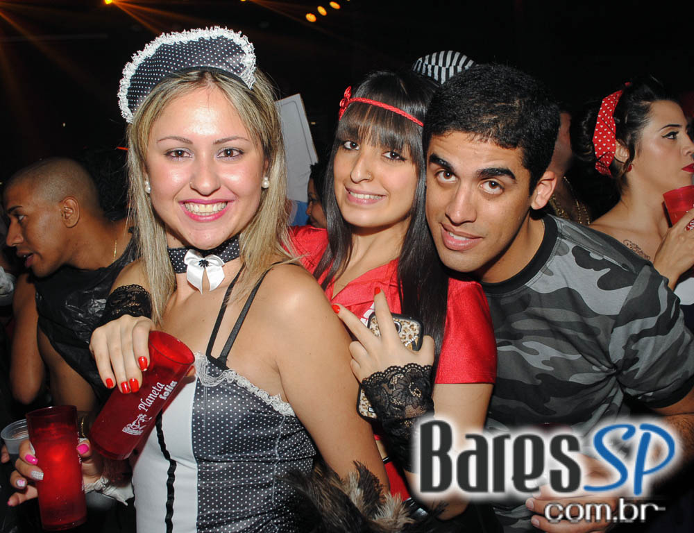 28º Caxorro Loco 2014 com festa Open Bar à fantasia no Via Matarazzo 28º Caxorro Loco 2014 com festa Open Bar à fantasia no Via Matarazzo